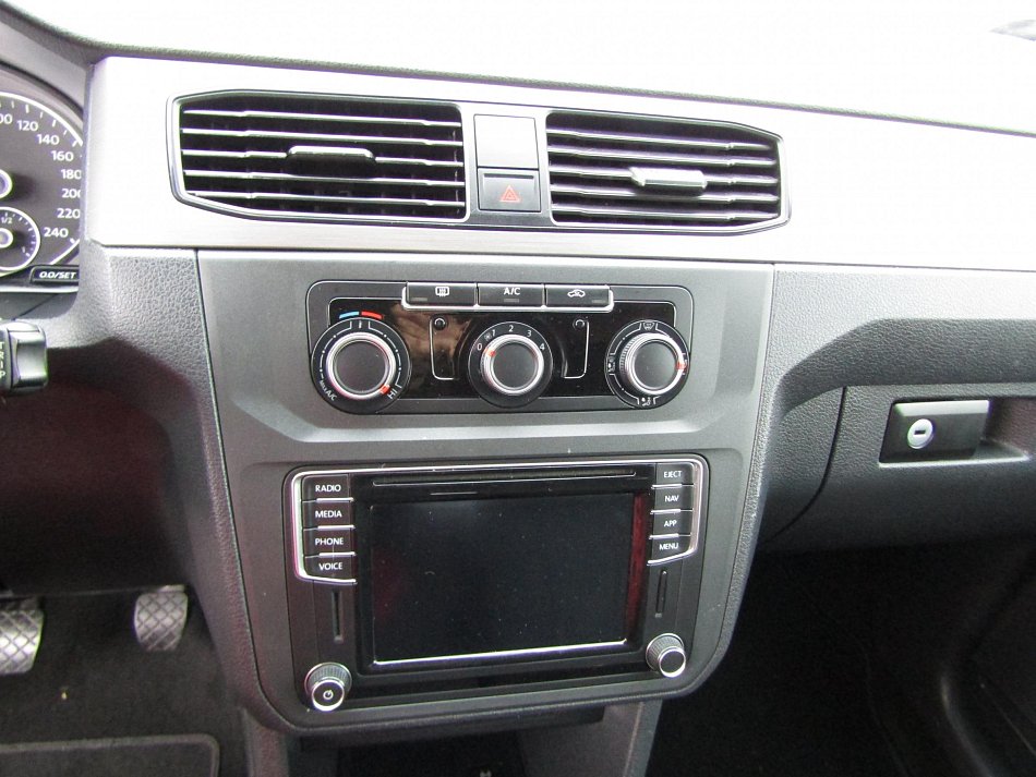 Volkswagen Caddy 2.0TDi Trendline MAXi 7míst