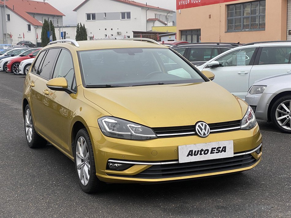 Volkswagen Golf 1.0 TSI 