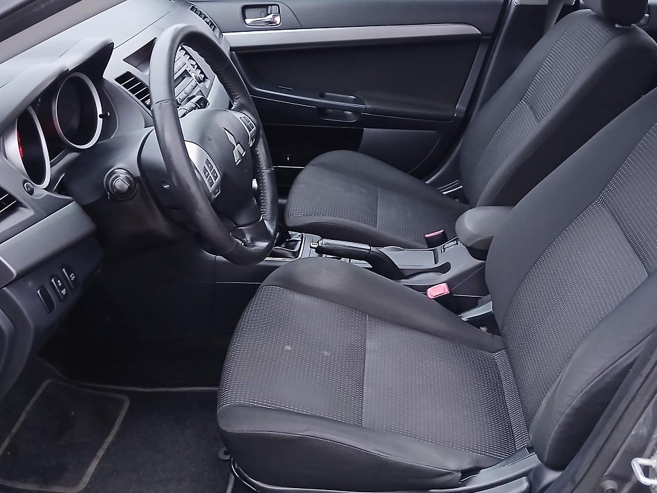 Mitsubishi Lancer 1.8Di-D 