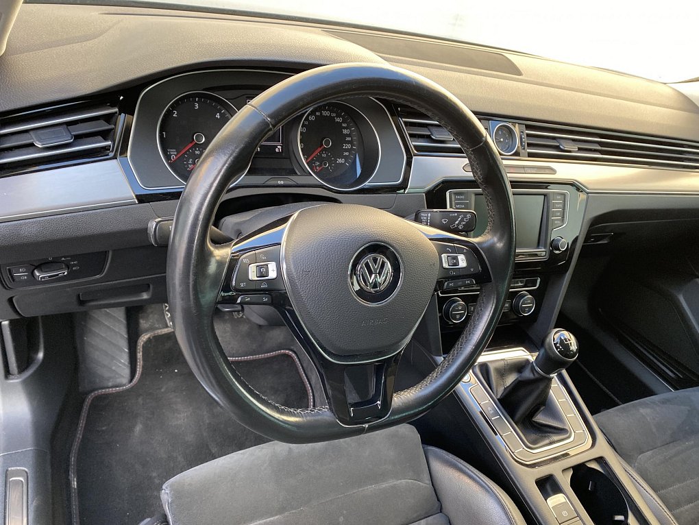 Volkswagen Passat 2.0 TDi Highline