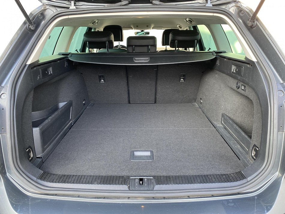 Volkswagen Passat 2.0 TDi Highline