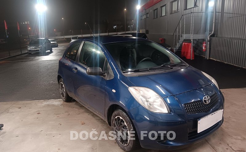 Toyota Yaris 1.0i 
