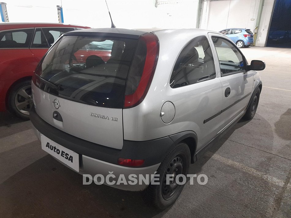 Opel Corsa 1.2i 