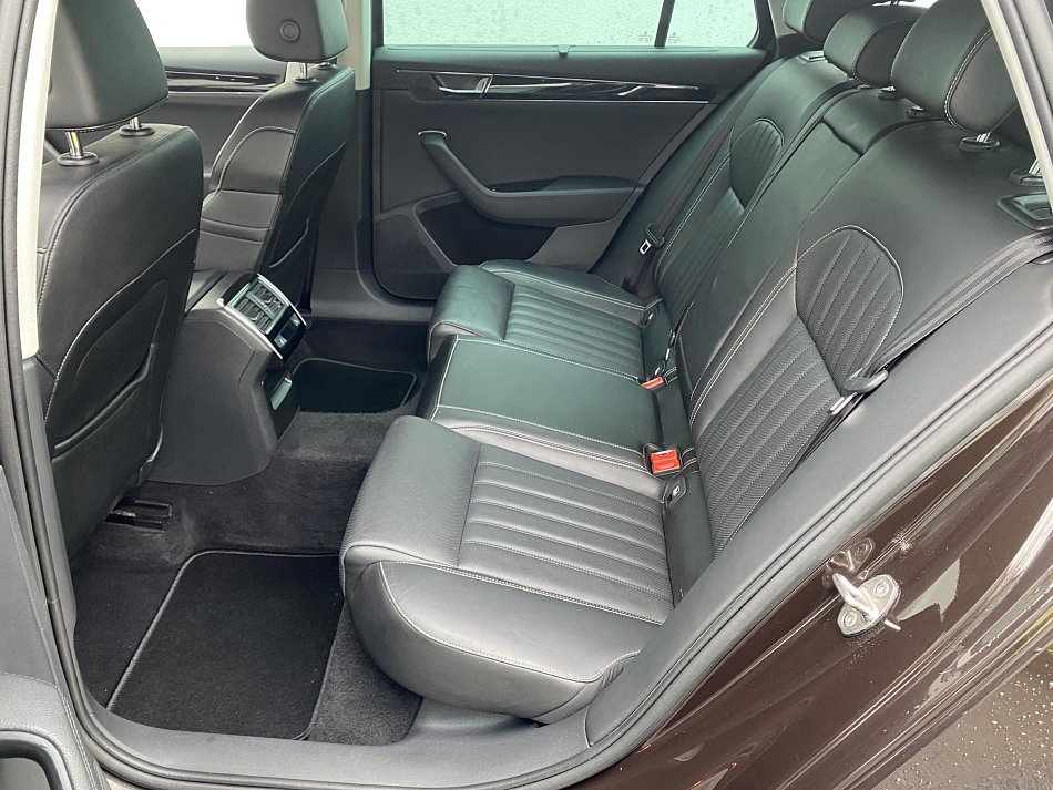 Škoda Superb III 2.0 TDi L&K