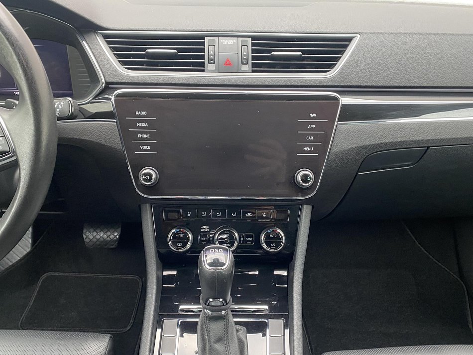 Škoda Superb III 2.0 TDi L&K