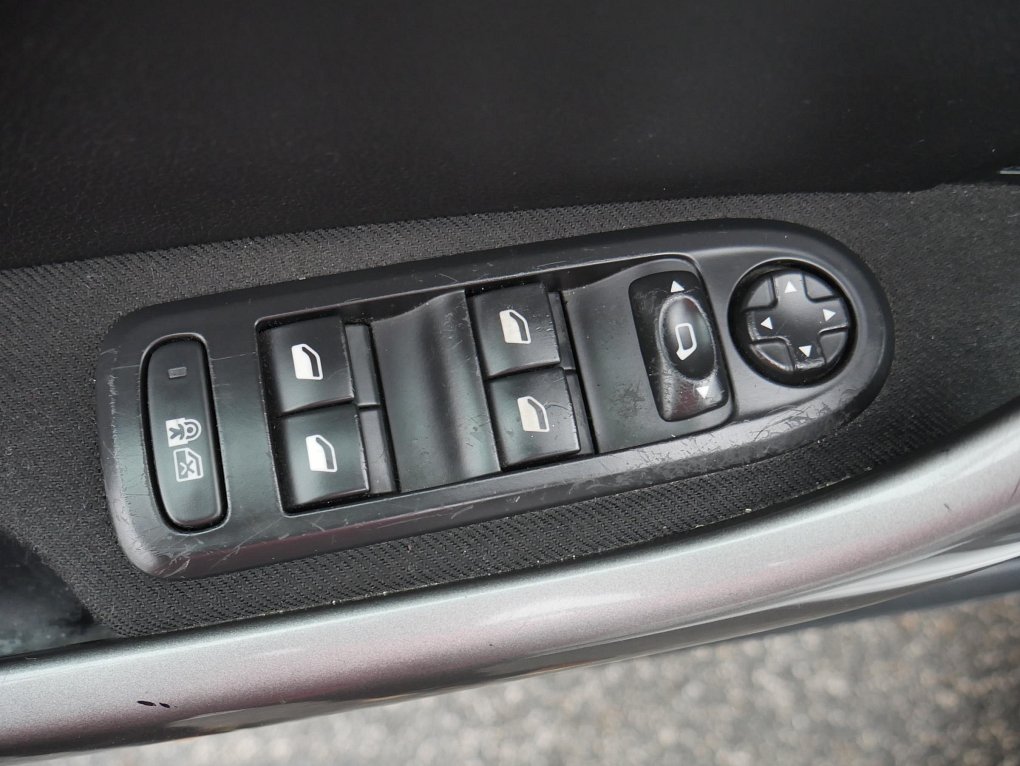 Peugeot 308 1.6 HDi 