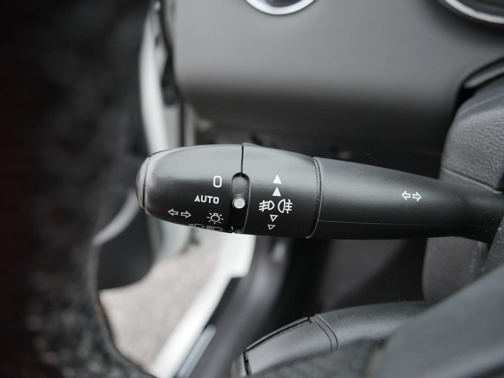 Peugeot 308 1.6 HDi 