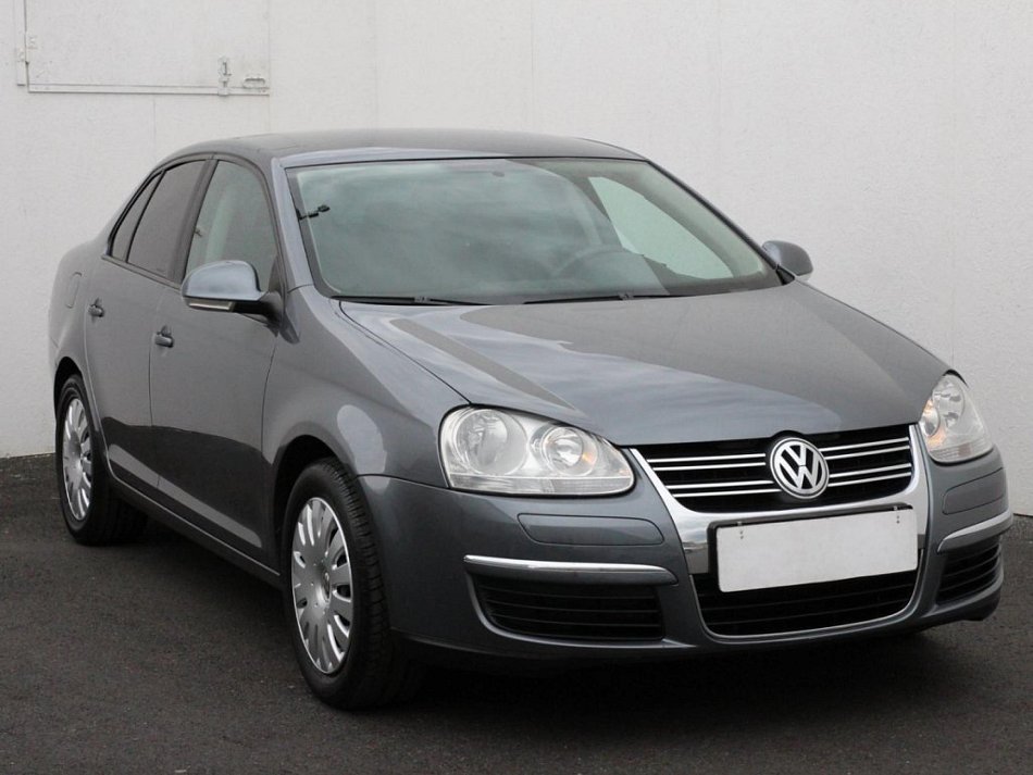 Volkswagen Jetta 1.6 MPi 