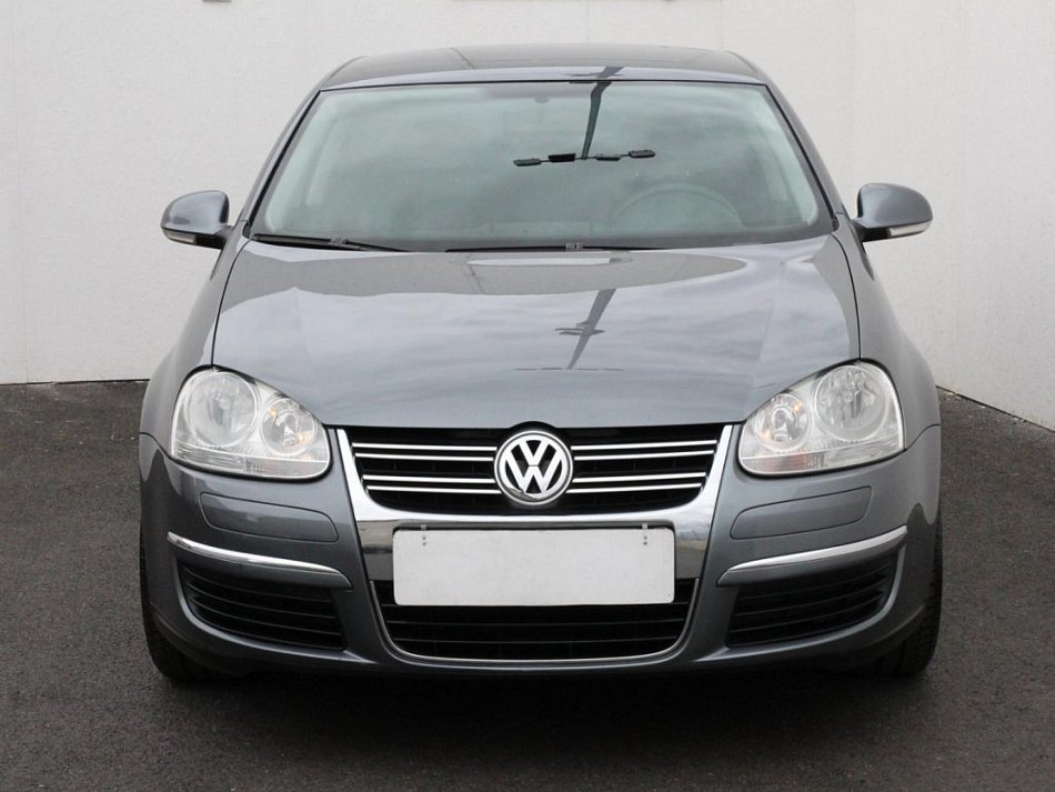 Volkswagen Jetta 1.6 MPi 