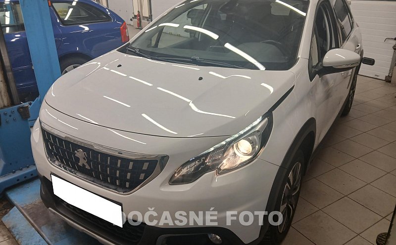 Peugeot 2008 1.2PT 