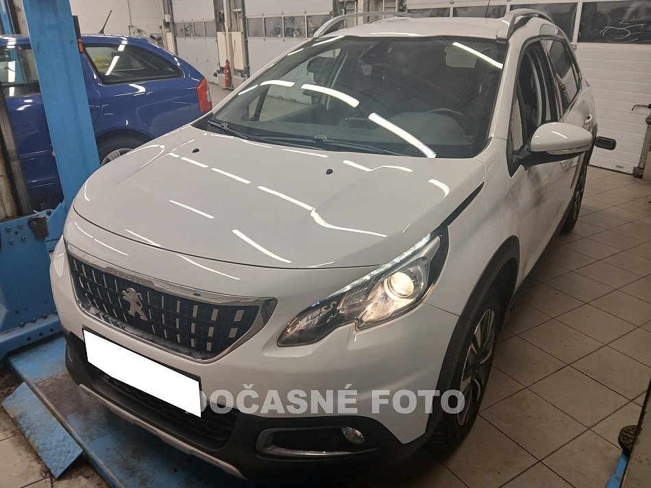 Peugeot 2008 1.2PT 