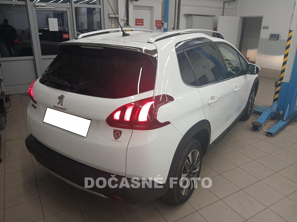 Peugeot 2008 1.2PT 