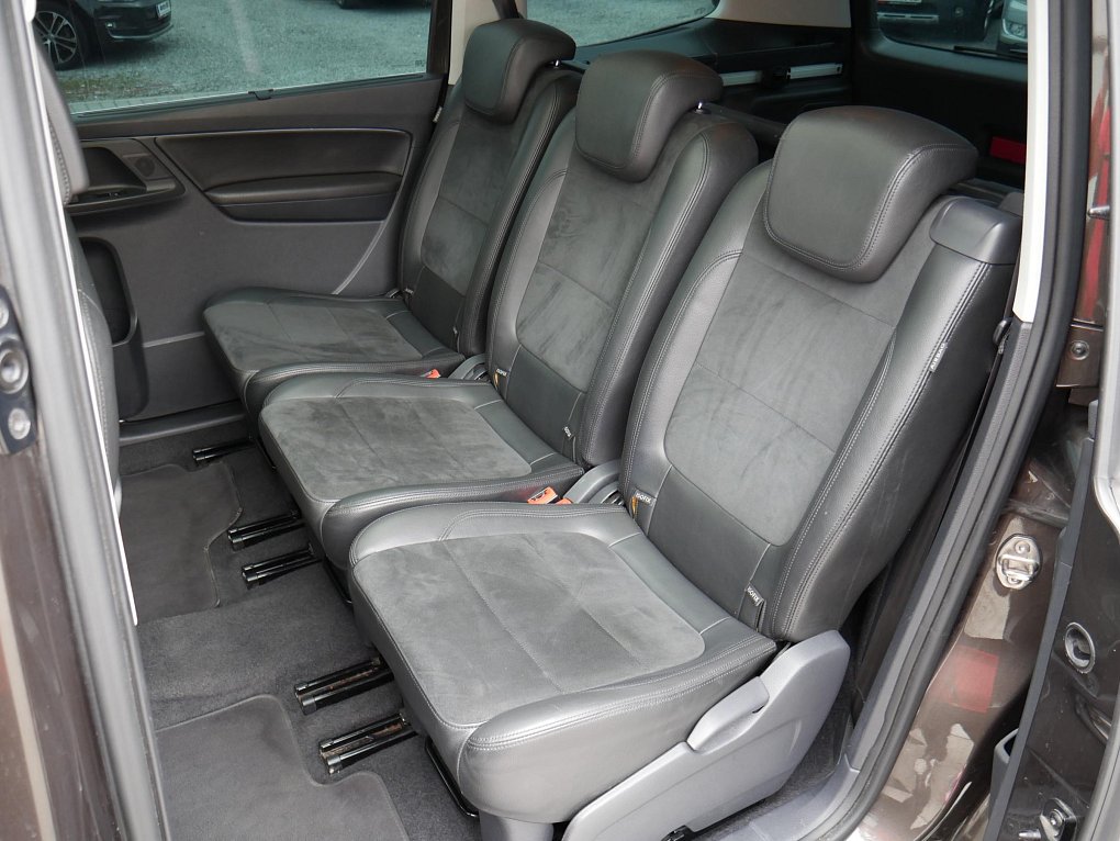 Volkswagen Sharan 2.0 TDi 