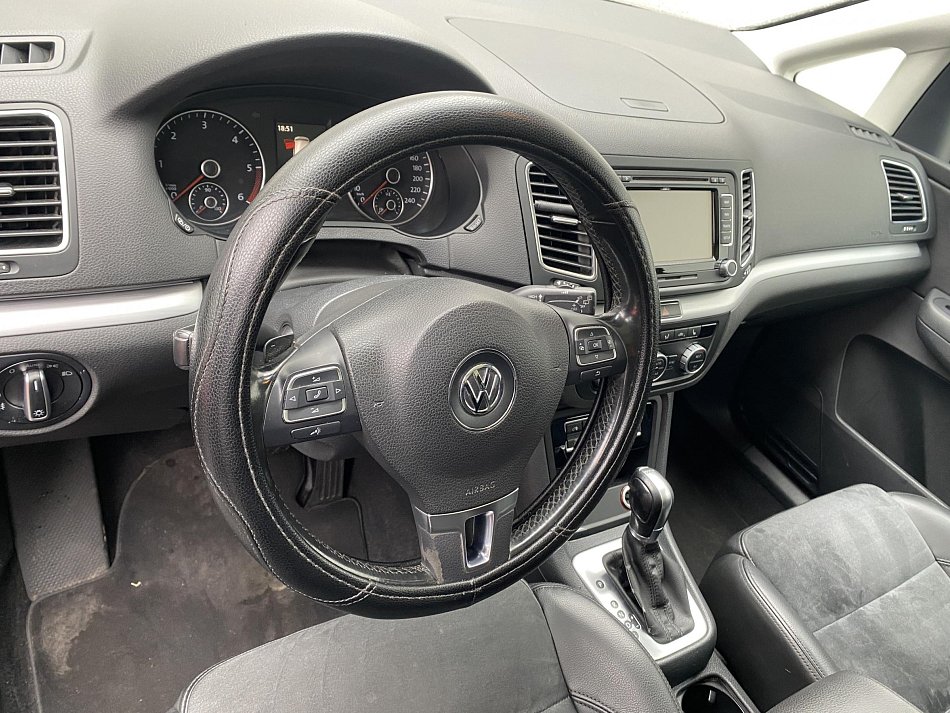 Volkswagen Sharan 2.0 TDi 
