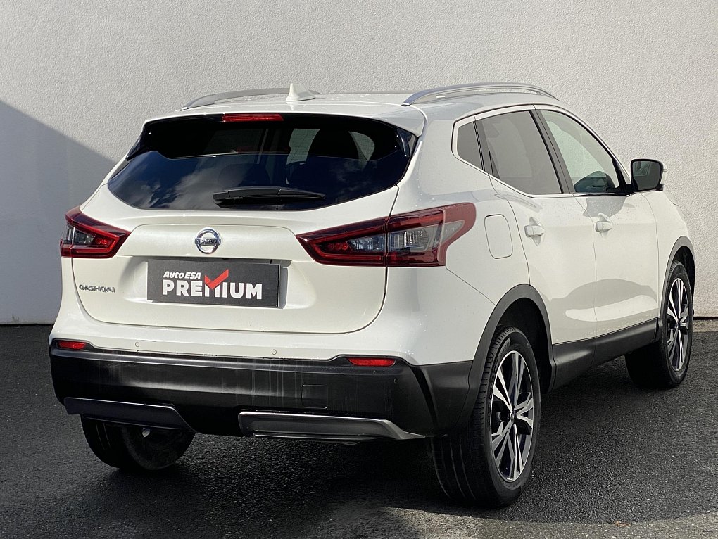 Nissan Qashqai 1.3 DiG-T N-Connecta
