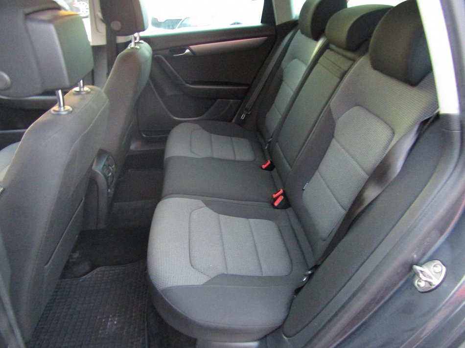 Volkswagen Passat 1.6 TDi 