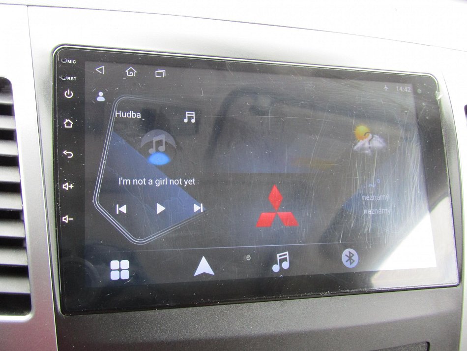 Mitsubishi Outlander 2.0 D  4x4, 7míst