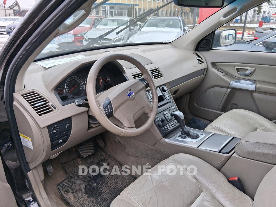 Volvo XC90 2.5 T  AWD 7míst
