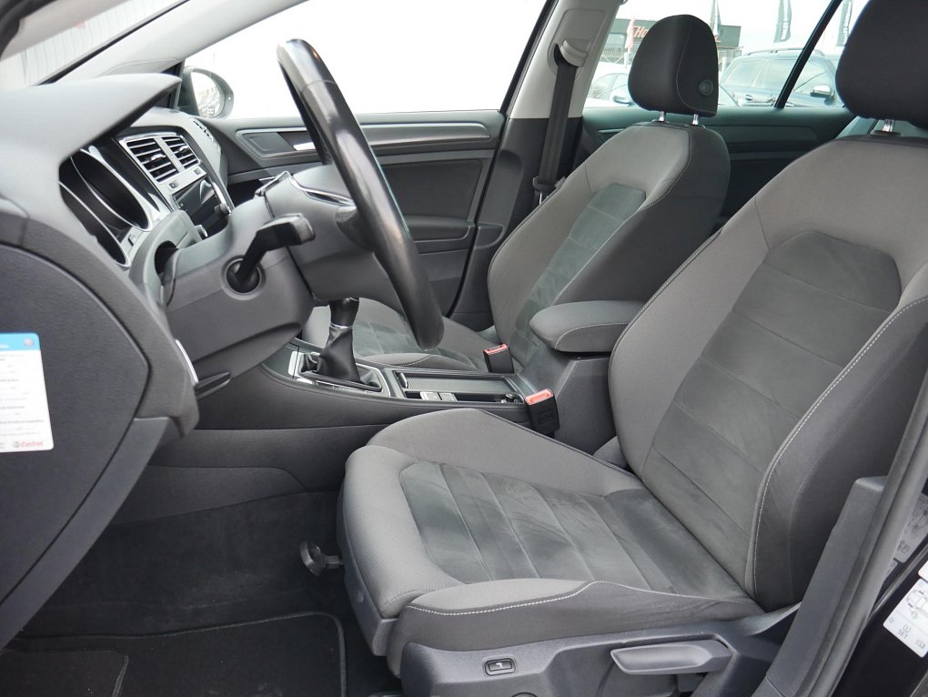 Volkswagen Golf 1.4 TSI 