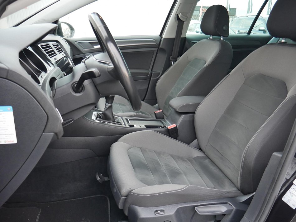 Volkswagen Golf 1.4 TSI 