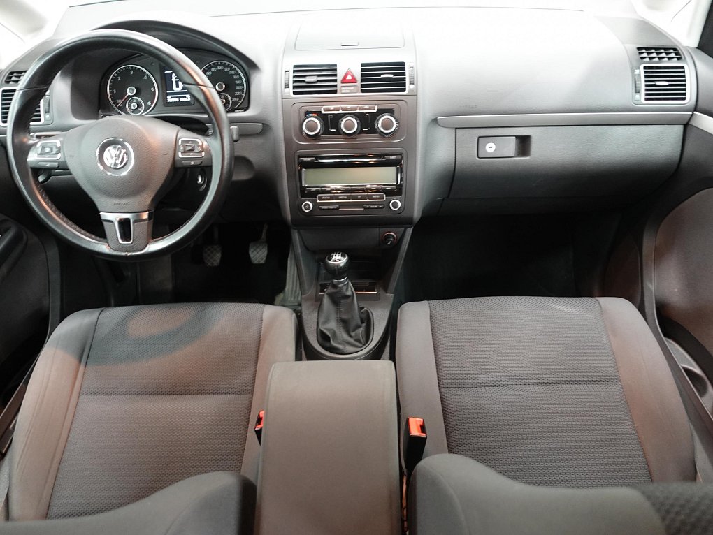 Volkswagen Touran 1.6 TDi 