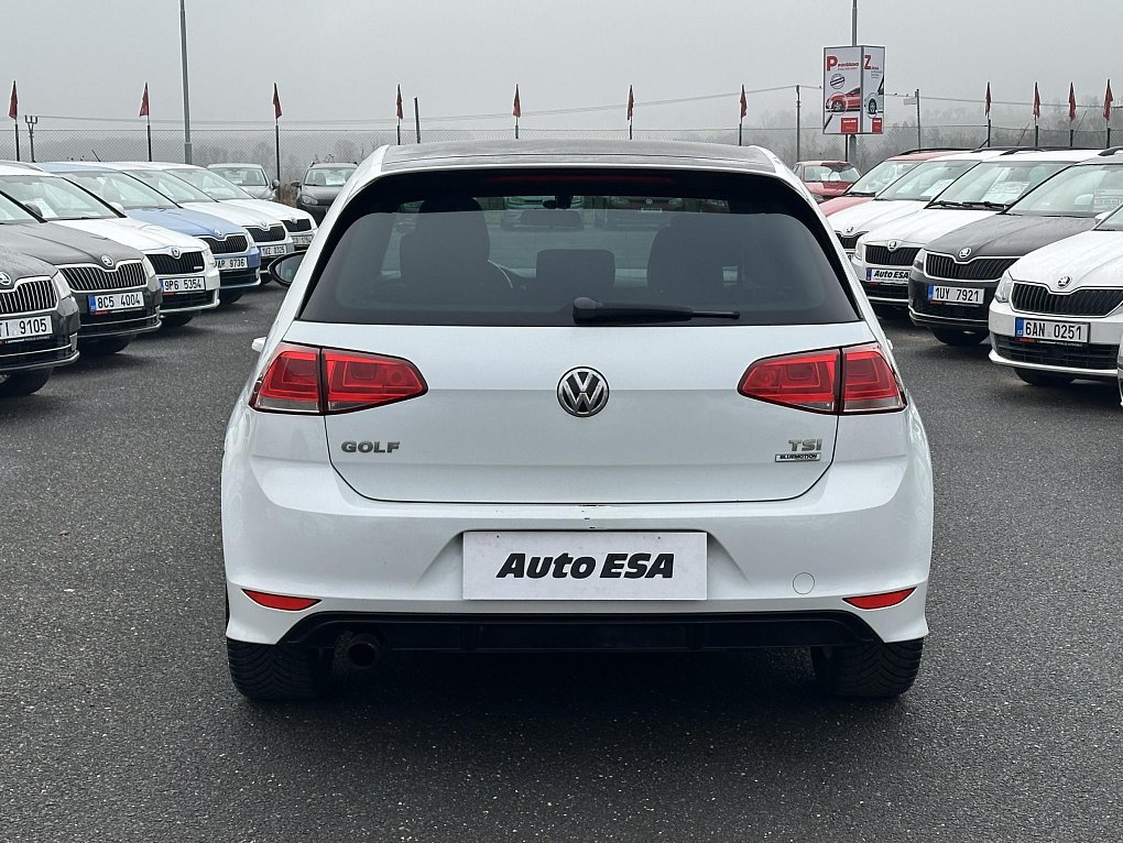 Volkswagen Golf 1.2TSI 