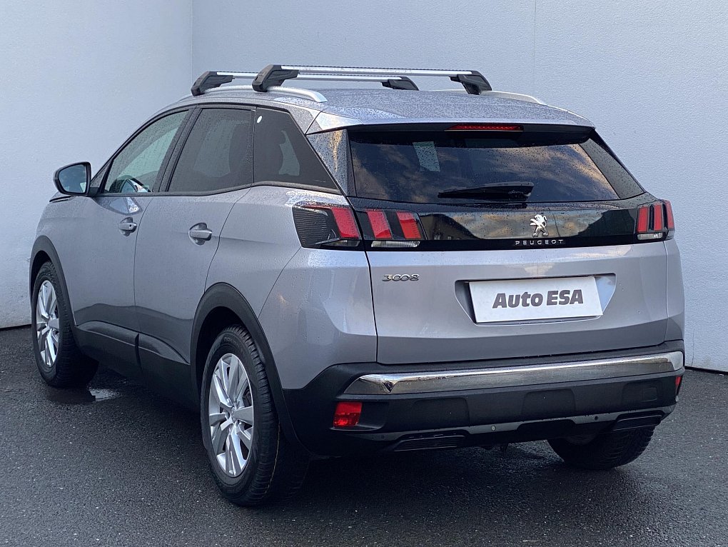 Peugeot 3008 1.2PT 