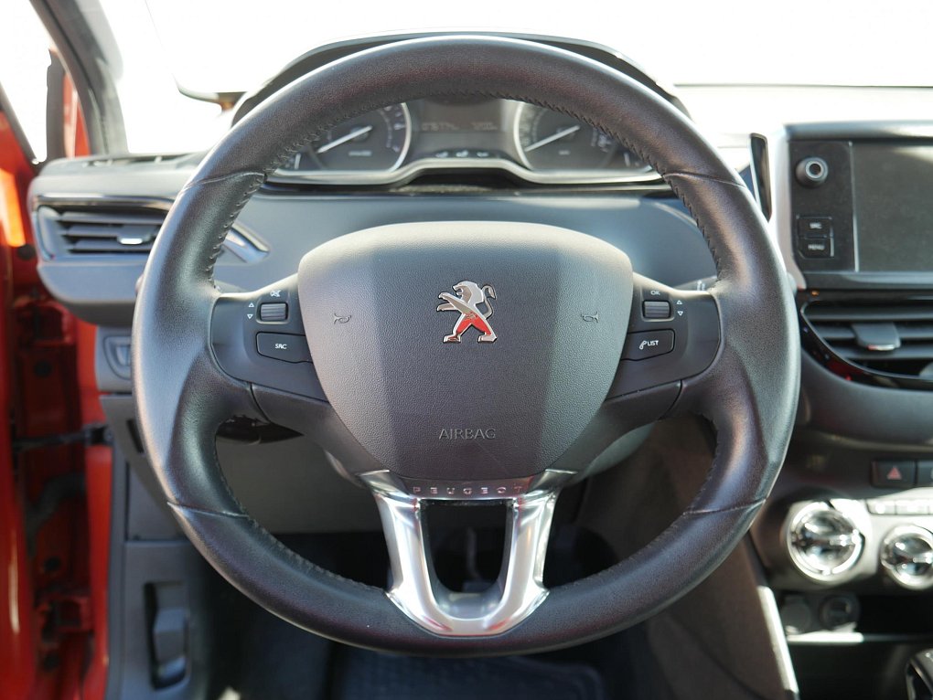 Peugeot 208 1.2PT 