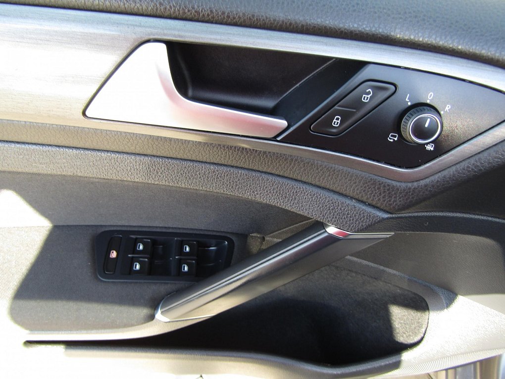 Volkswagen Golf 1.2 TSi Comfortline VII