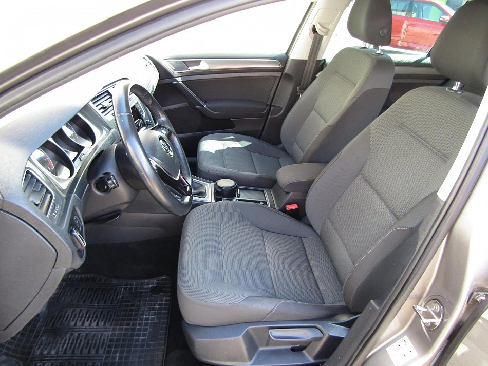 Volkswagen Golf 1.2 TSi Comfortline VII