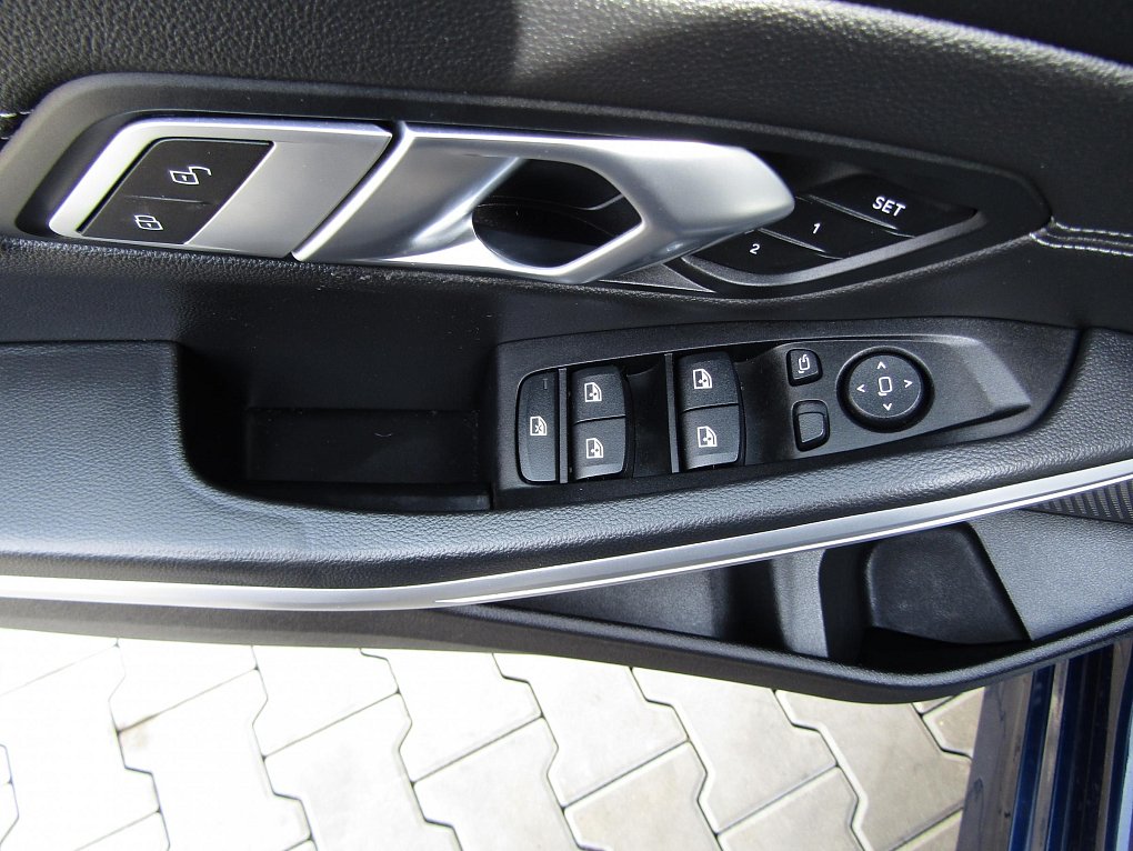 BMW Řada 3 2.0 D Sport Line 320d xDrive