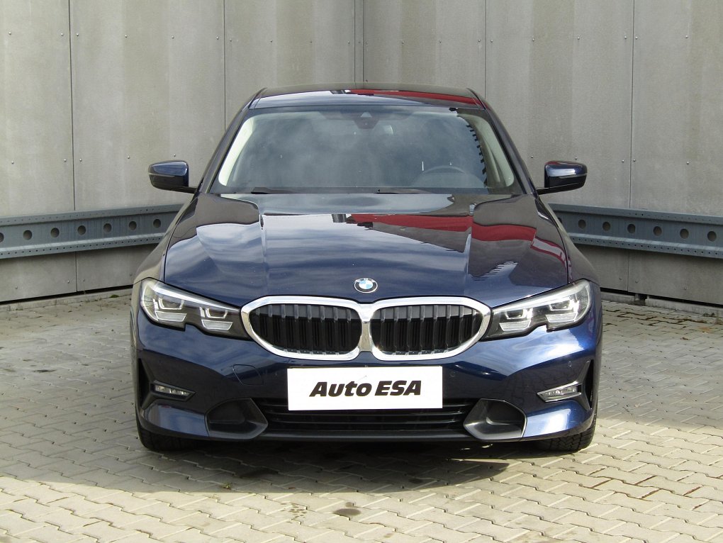 BMW Řada 3 2.0 D Sport Line 320d xDrive