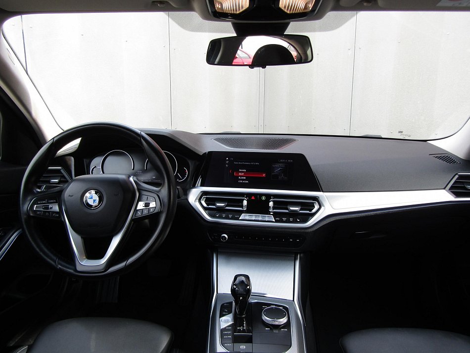 BMW Řada 3 2.0 D Sport Line 320d xDrive