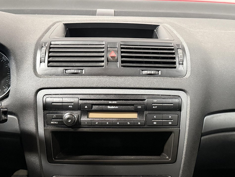 Škoda Octavia II 1.4 TSi Active