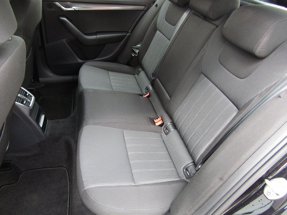 Škoda Octavia III 2.0 TDi Style