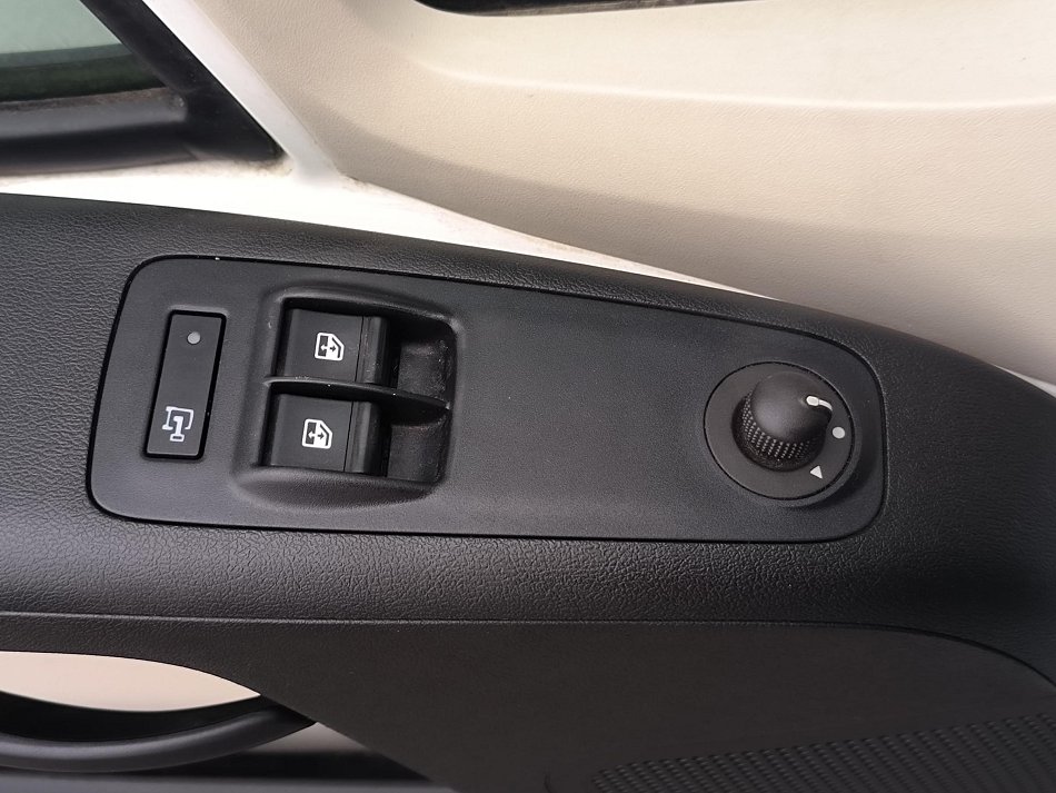 Peugeot Boxer 2.2HDi  L2H2 DÍLNA