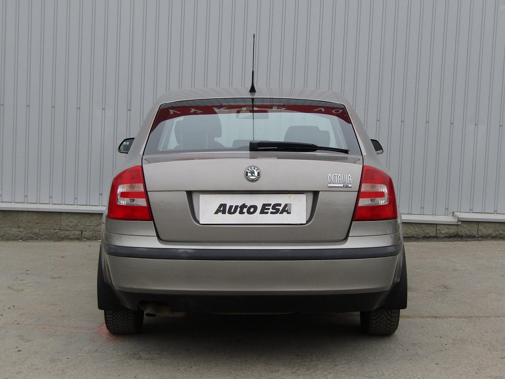 Škoda Octavia II 1.6FSi 