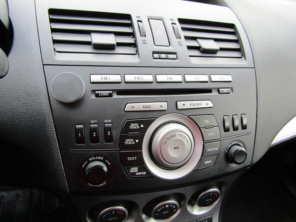Mazda 3 1.6 i 
