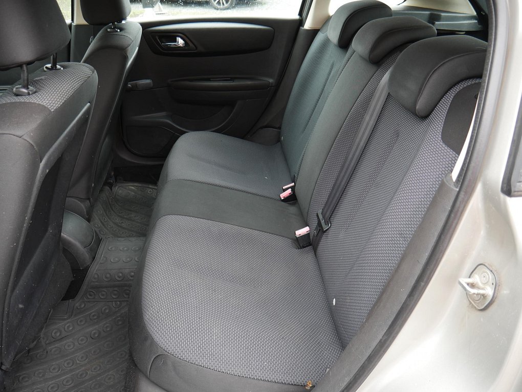 Citroën C4 1.4i 