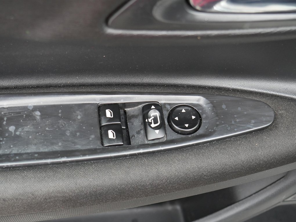 Citroën C4 1.4i 