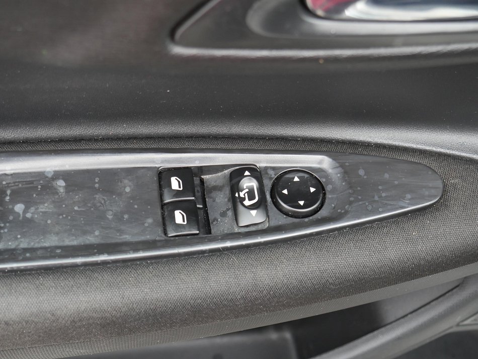 Citroën C4 1.4i 