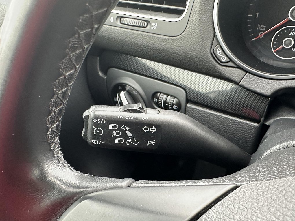 Volkswagen Golf 1.2TSI 