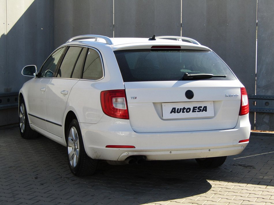 Škoda Superb II 2.0 TDi Elegance
