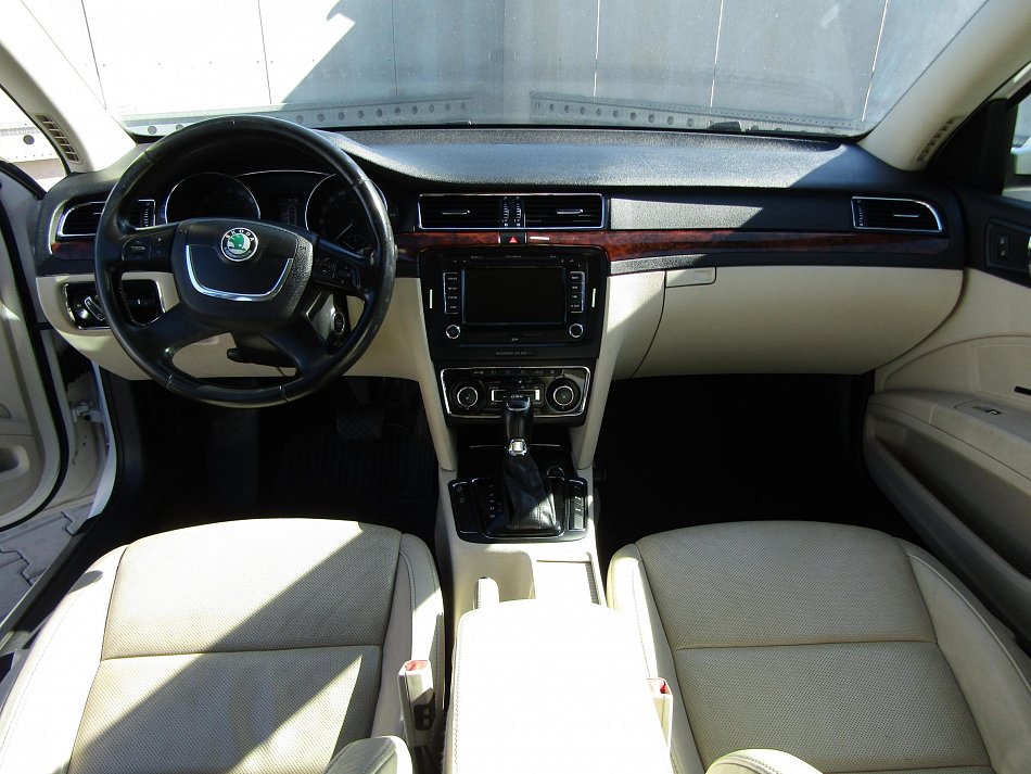 Škoda Superb II 2.0 TDi Elegance