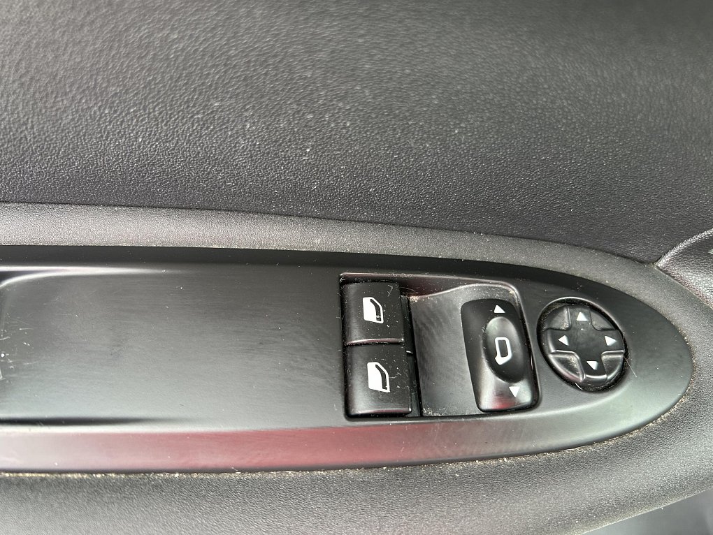 Citroën C4 1.4i 