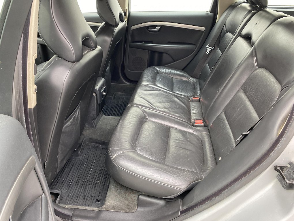 Volvo V70 2.4 D Momentum