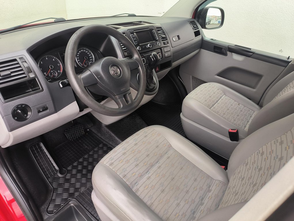 Volkswagen Transporter 2.0TDi  L2H2