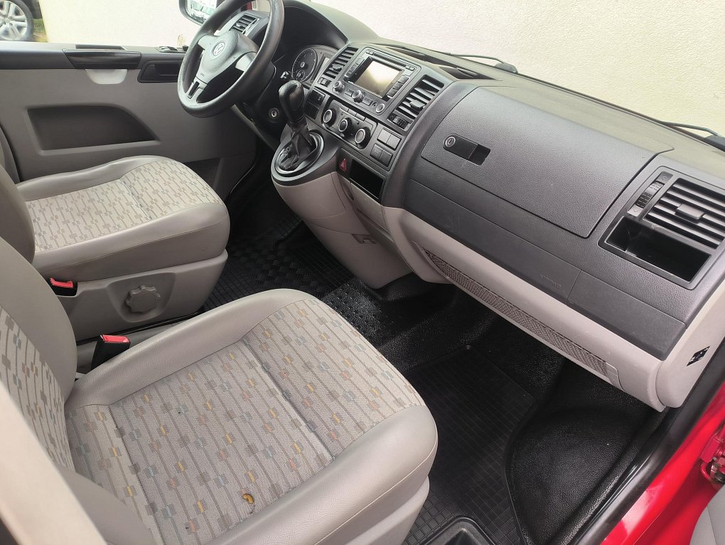 Volkswagen Transporter 2.0TDi  L2H2