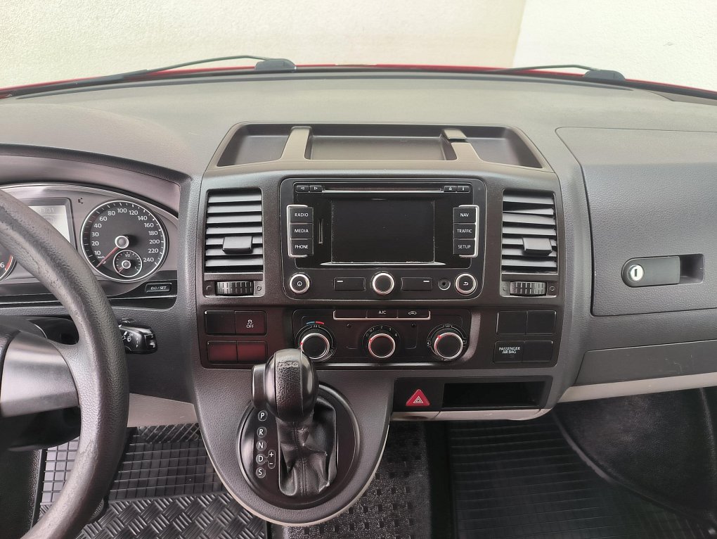 Volkswagen Transporter 2.0TDi  L2H2