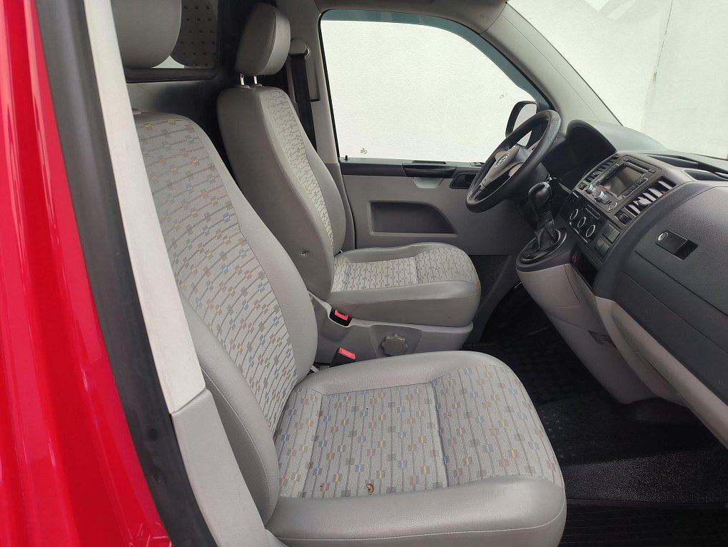 Volkswagen Transporter 2.0TDi  L2H2